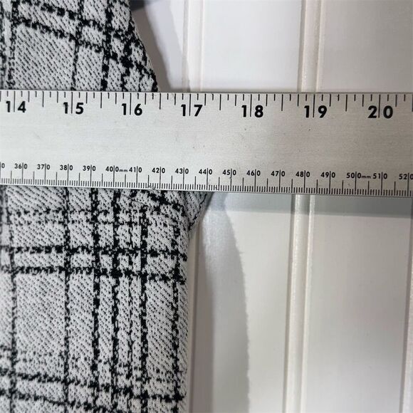 Karl Lagerfeld Paris Size 10 Plaid Tweed Shift Dress Black White NWT - Picture 3 of 7